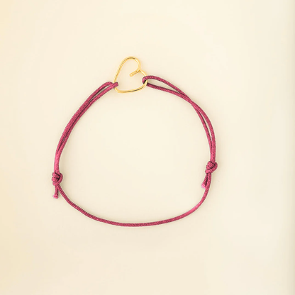 Bracelet Coup de cœur cordon rose et cœur plaqué or recyclé 18 carats, fait main par Capucine Arnoux
