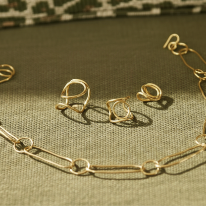 Bague premier regard par capucine arnoux face plaqué en or 18 carats bijou doré bague unique